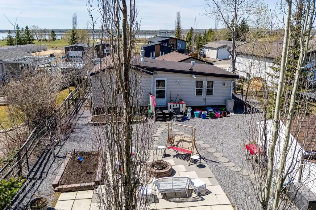 10046 Township Road 422 Rural Ponoka County AB T4J 1V9