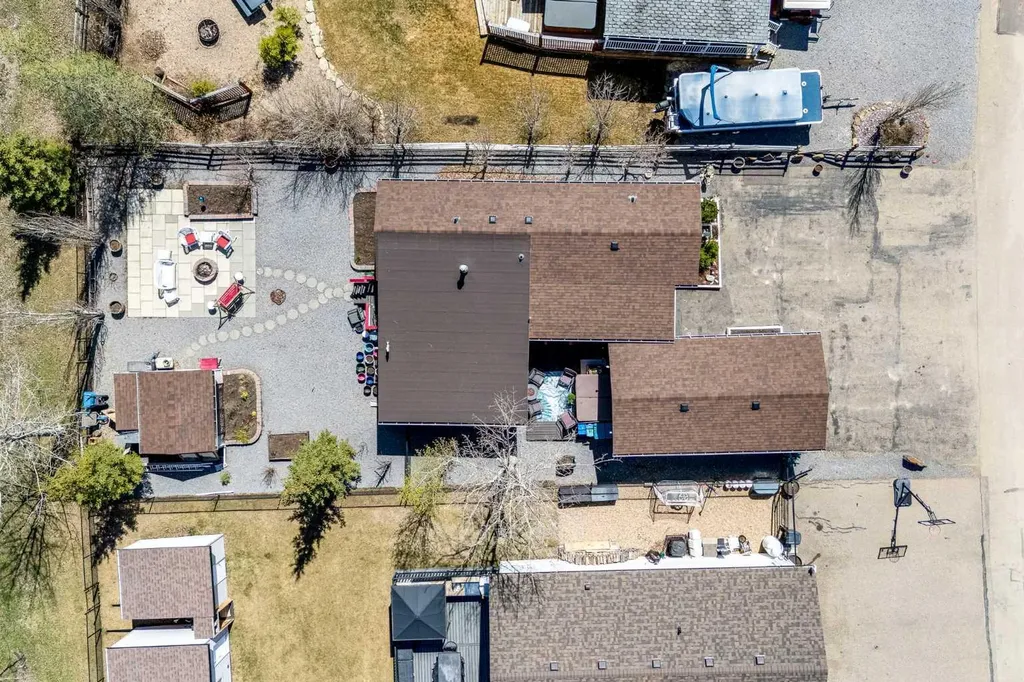 10046 Township Road 422 Rural Ponoka County AB T4J 1V9