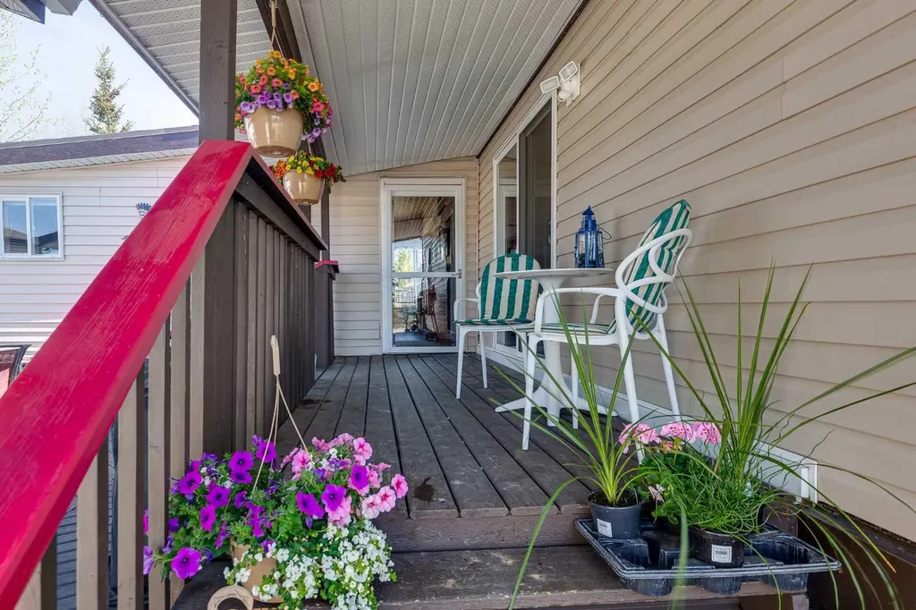 10046 Township Road 422 Rural Ponoka County AB T4J 1V9