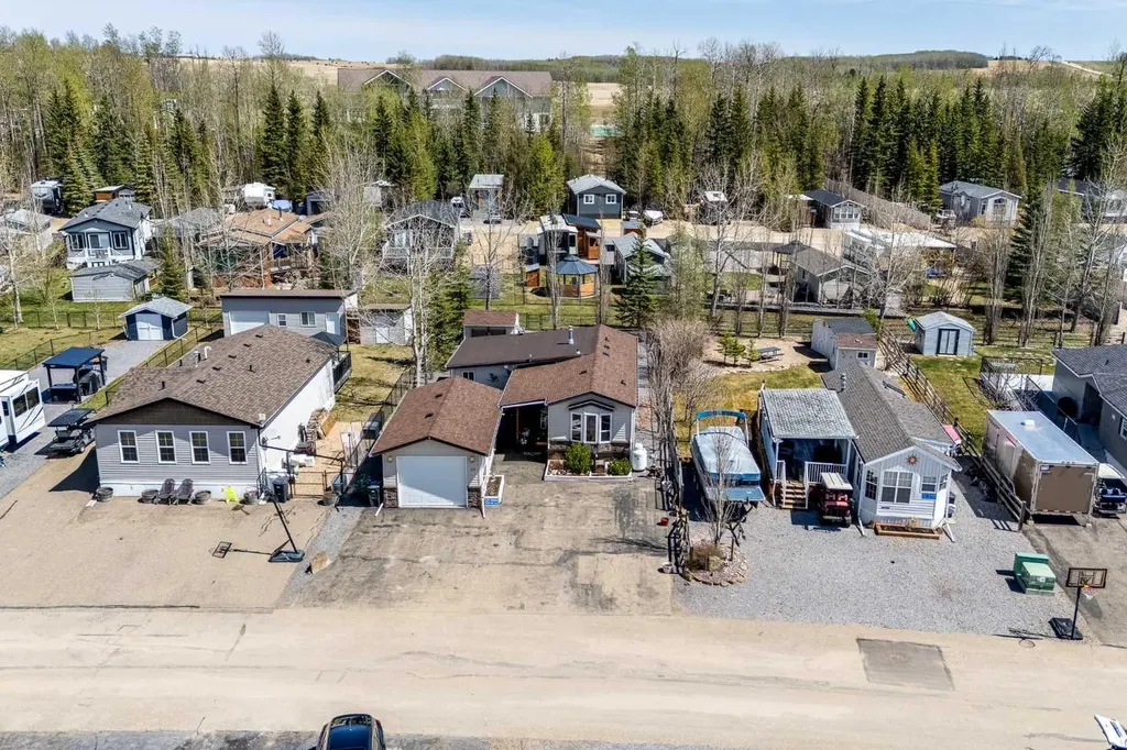 10042 Township Road 422 Rural Ponoka County AB T4J 1V9