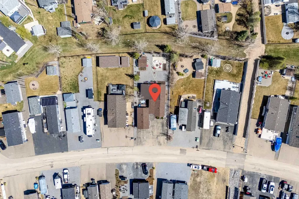 10042 Township Road 422 Rural Ponoka County AB T4J 1V9
