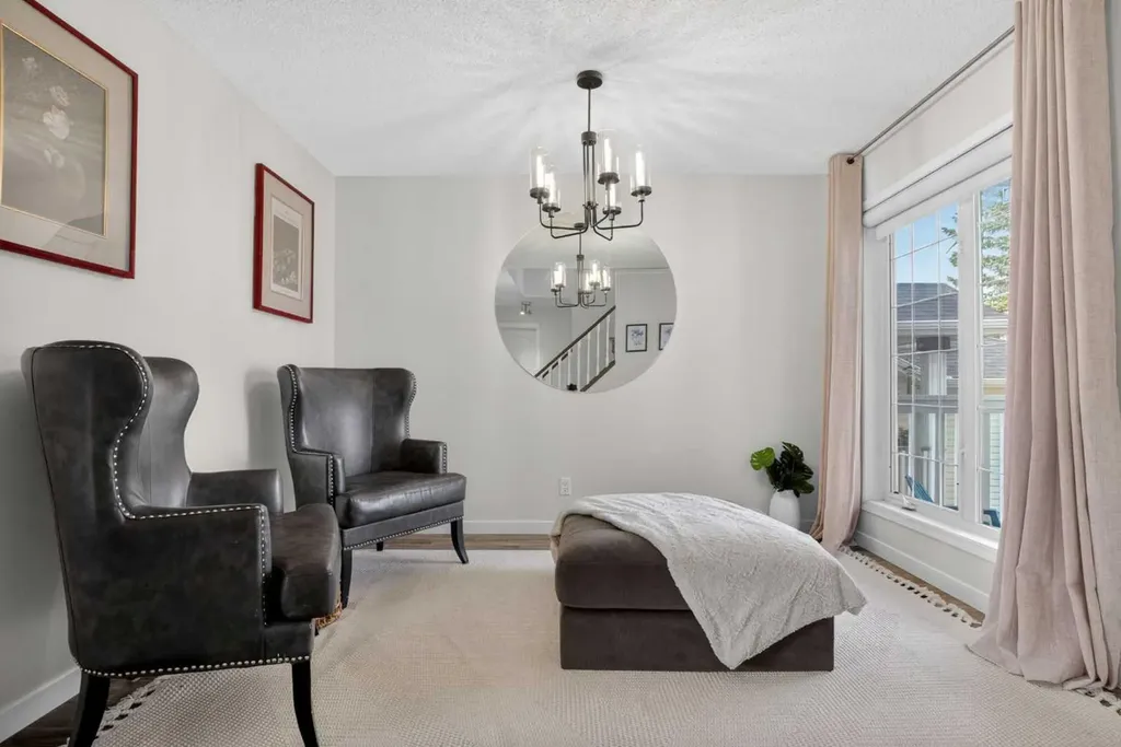 3271 Douglasdale Boulevard SE Calgary AB T2Z 3A8