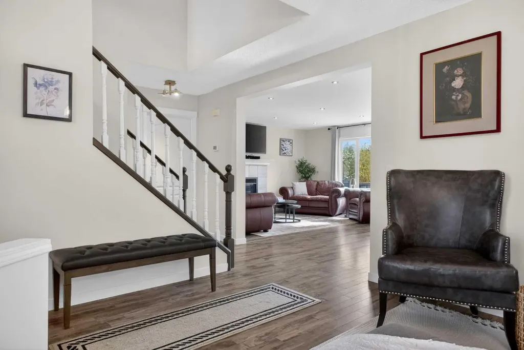 3271 Douglasdale Boulevard SE Calgary AB T2Z 3A8