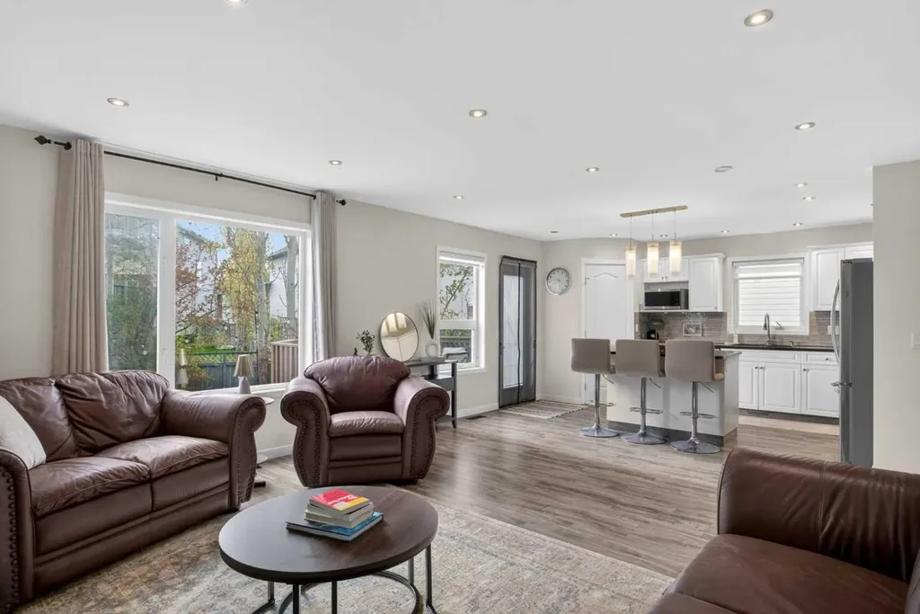 3271 Douglasdale Boulevard SE Calgary AB T2Z 3A8