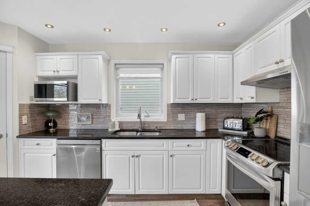 3271 Douglasdale Boulevard SE Calgary AB T2Z 3A8