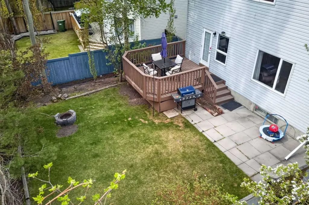 3271 Douglasdale Boulevard SE Calgary AB T2Z 3A8