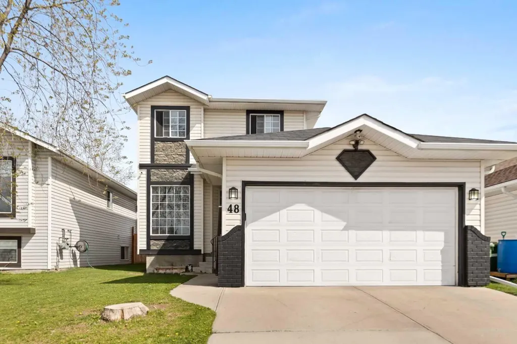 48 Sunridge Crescent NW Airdrie AB T4B 2G5