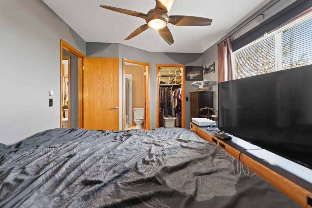 48 Sunridge Crescent NW Airdrie AB T4B 2G5