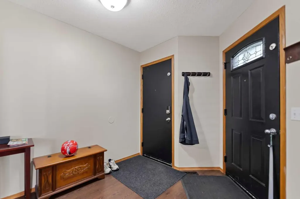 48 Sunridge Crescent NW Airdrie AB T4B 2G5