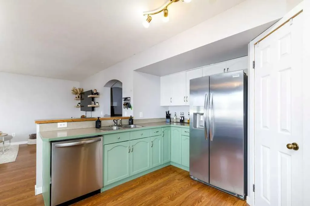 46 James Street Red Deer AB T4P 3W4