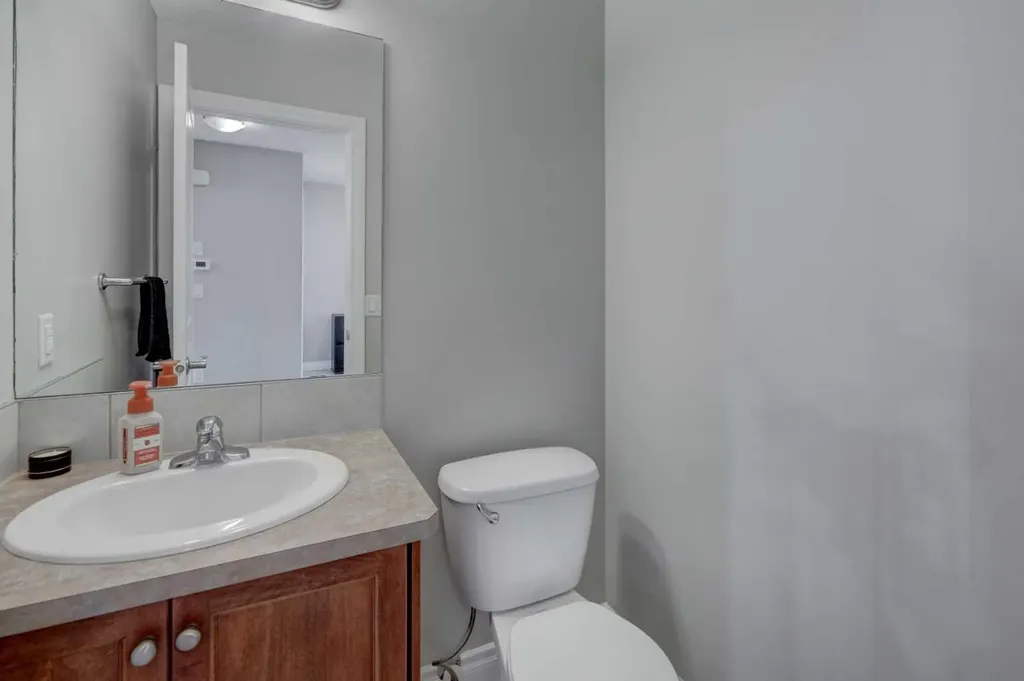 15 Parklane Drive Strathmore AB T1P 1C2
