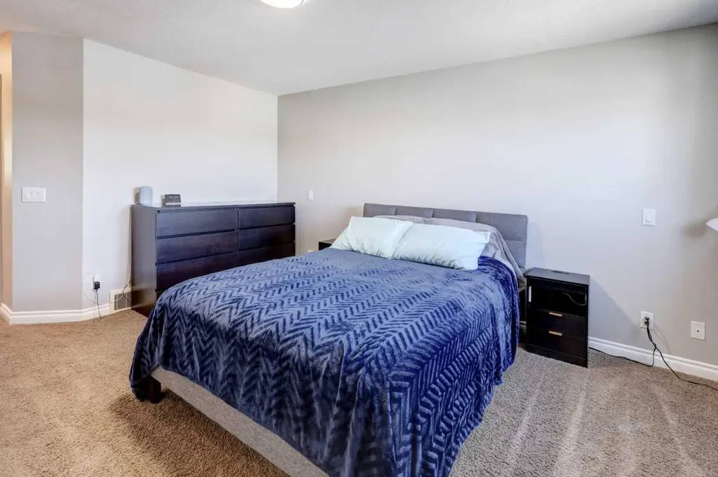 15 Parklane Drive Strathmore AB T1P 1C2