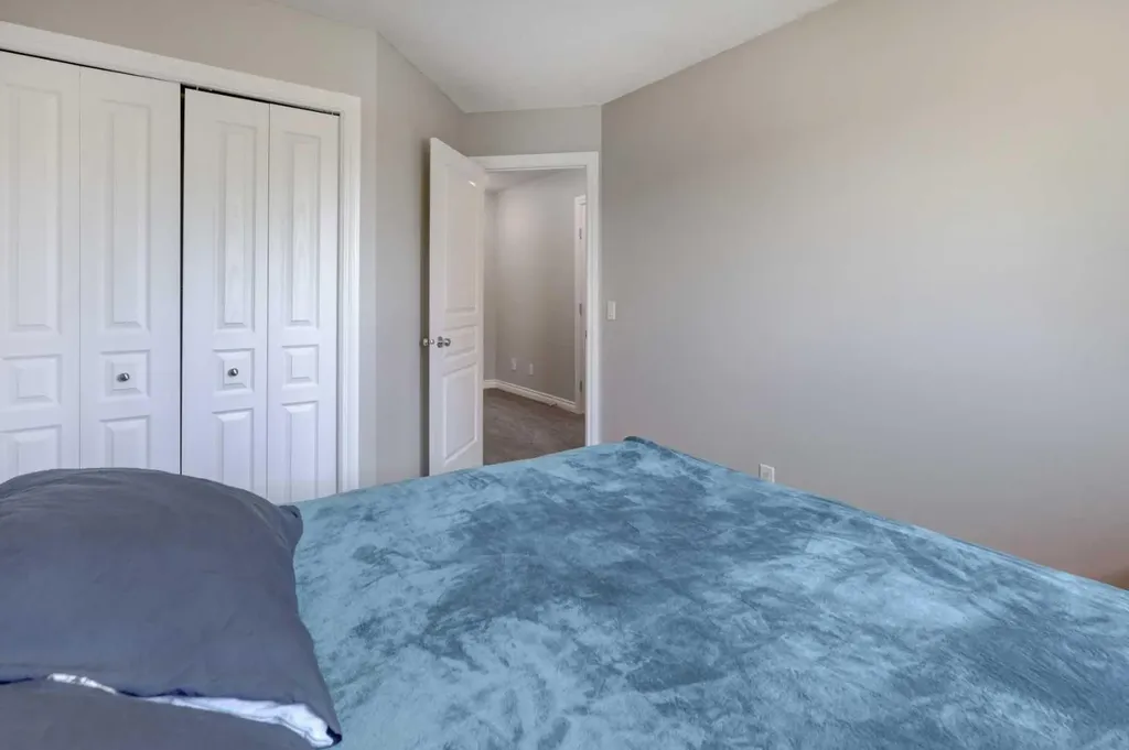 15 Parklane Drive Strathmore AB T1P 1C2