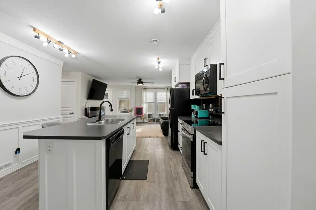 339 Viscount Drive Red Deer AB T4R 0S2