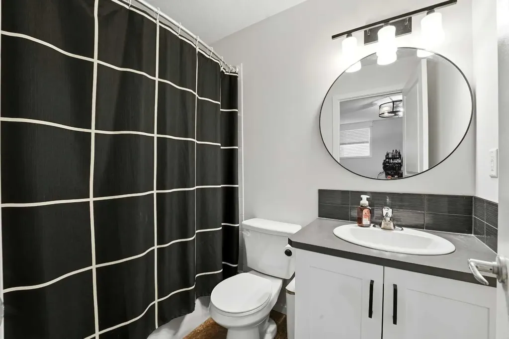 339 Viscount Drive Red Deer AB T4R 0S2