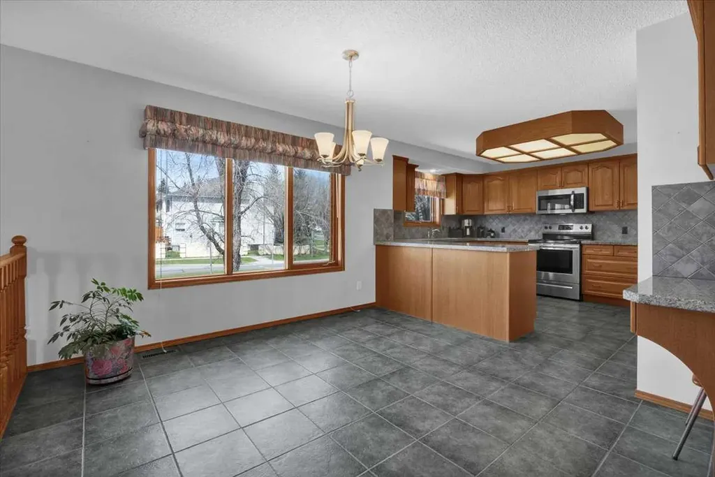 531 Sierra Morena Court SW Calgary AB T3H 3C2