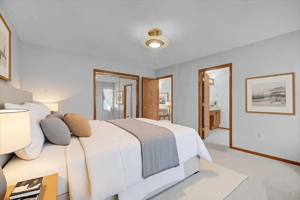 531 Sierra Morena Court SW Calgary AB T3H 3C2