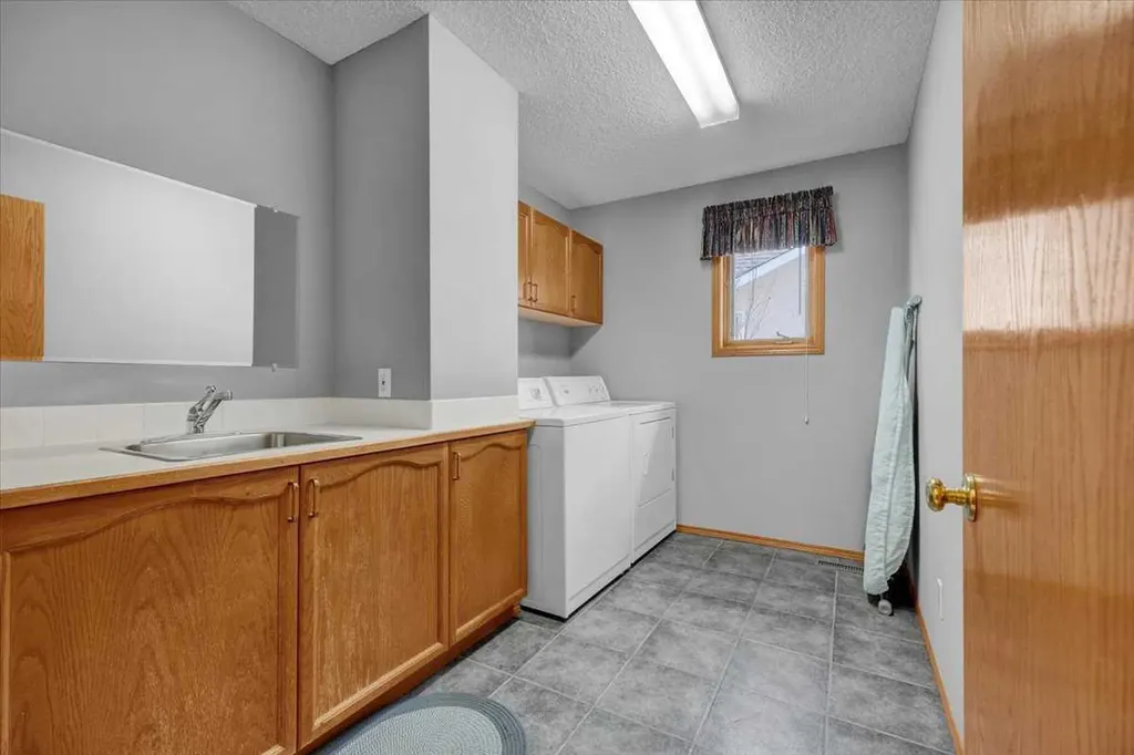 531 Sierra Morena Court SW Calgary AB T3H 3C2