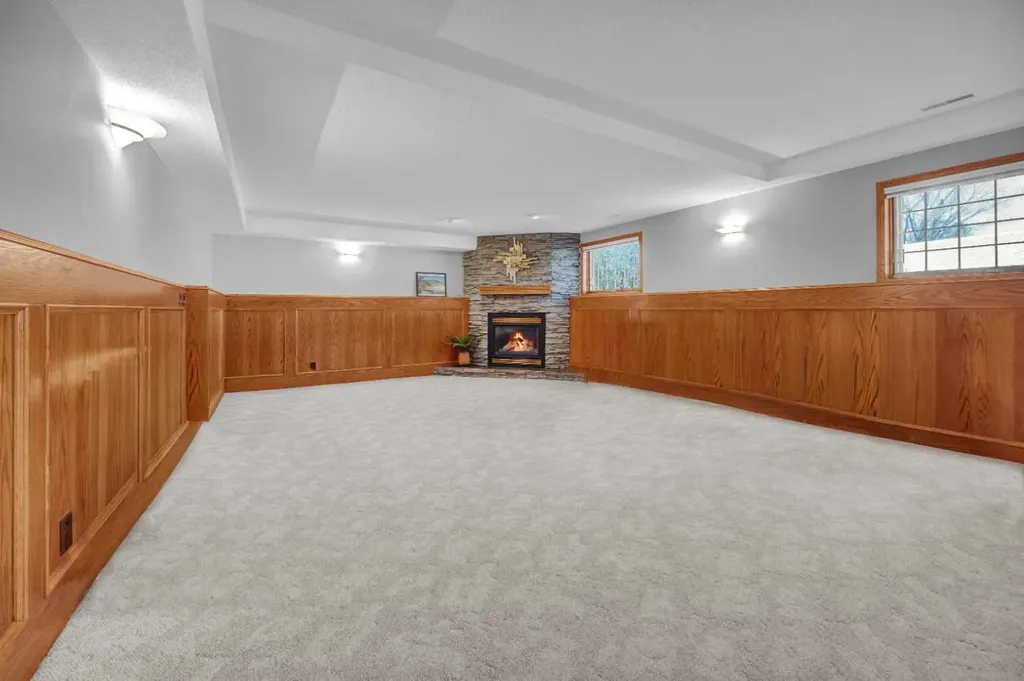 531 Sierra Morena Court SW Calgary AB T3H 3C2
