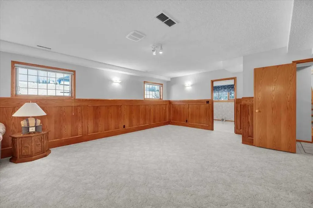 531 Sierra Morena Court SW Calgary AB T3H 3C2