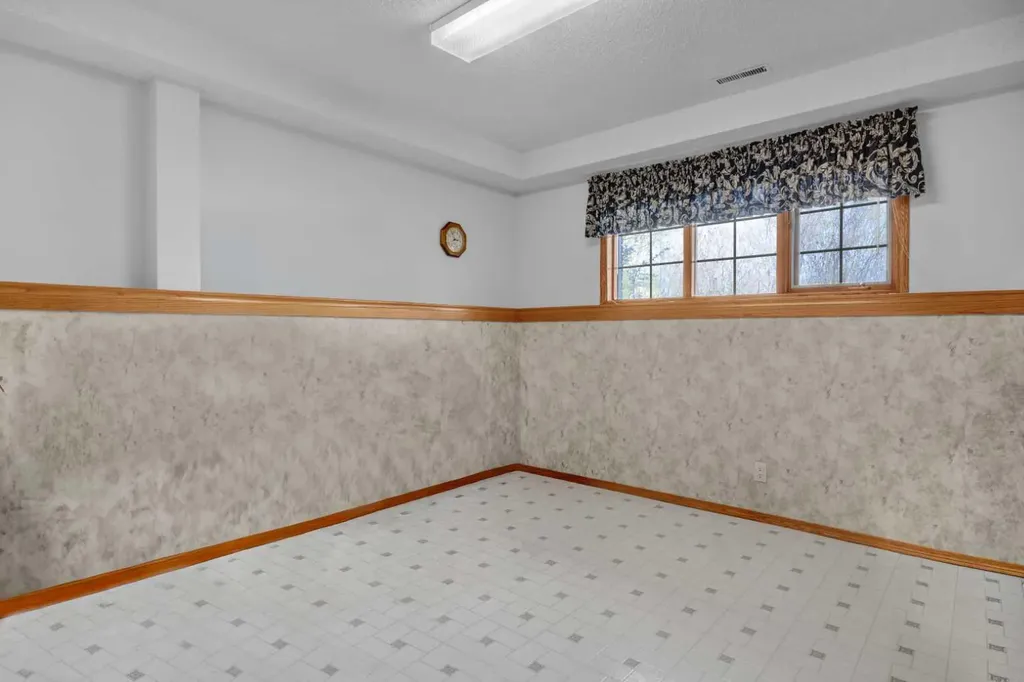 531 Sierra Morena Court SW Calgary AB T3H 3C2