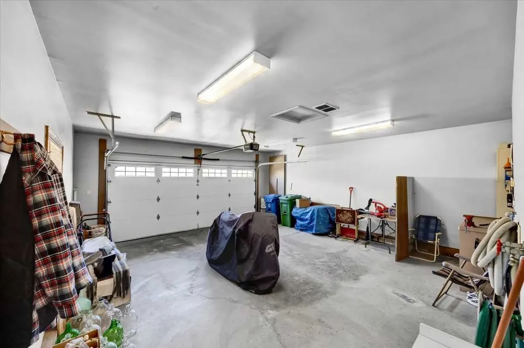 531 Sierra Morena Court SW Calgary AB T3H 3C2