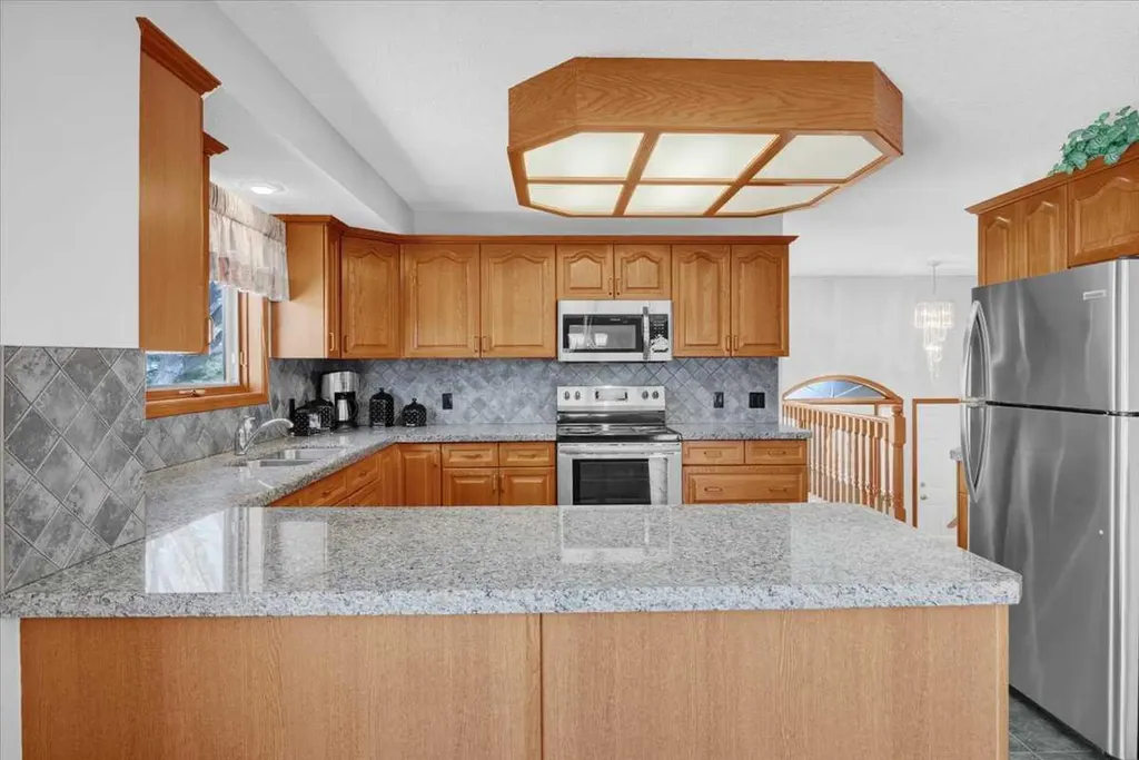 531 Sierra Morena Court SW Calgary AB T3H 3C2