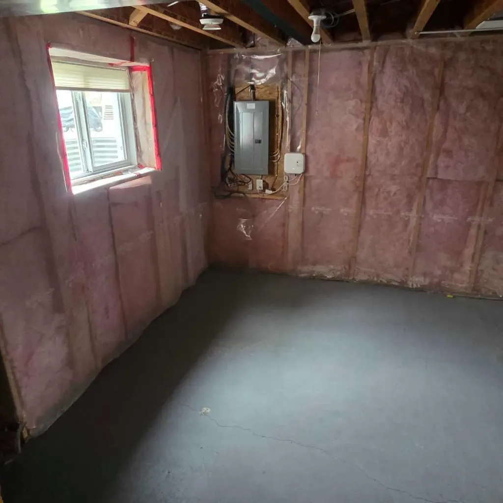 624 41 Street Edson AB T7E 1A4