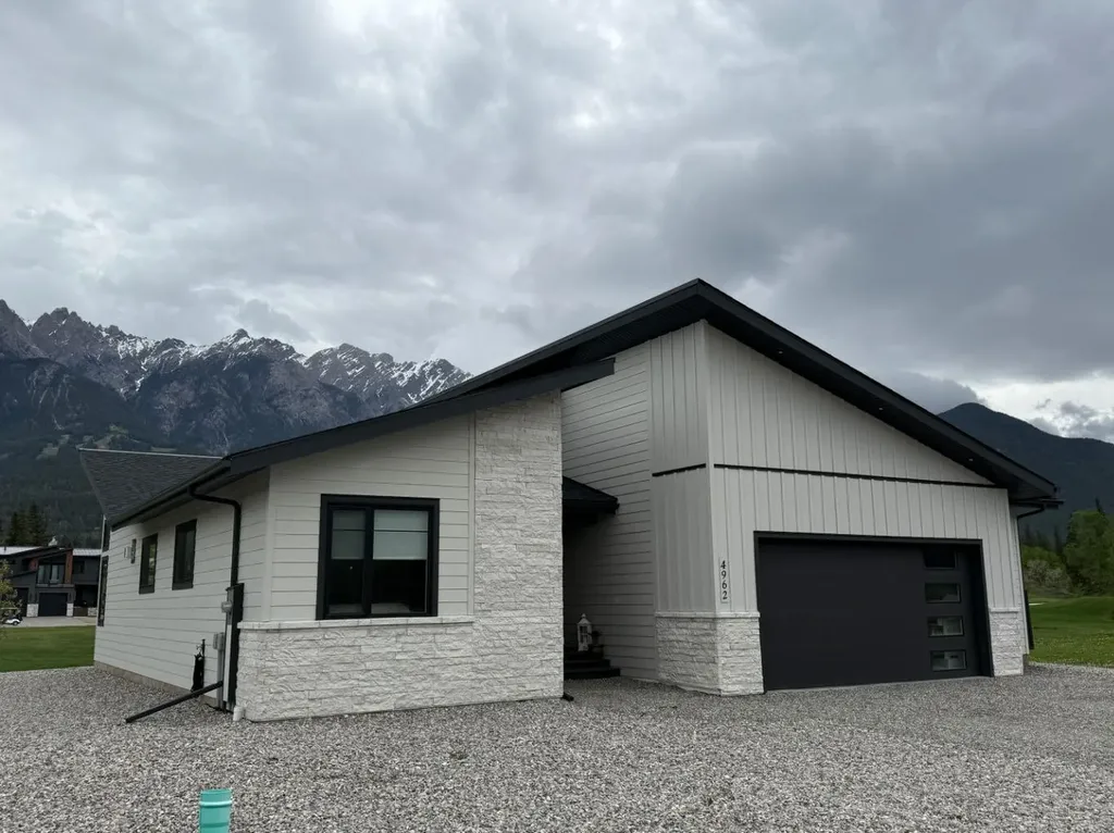 4962 Riverside Drive Out Of Province_alberta BC V0B 1L1