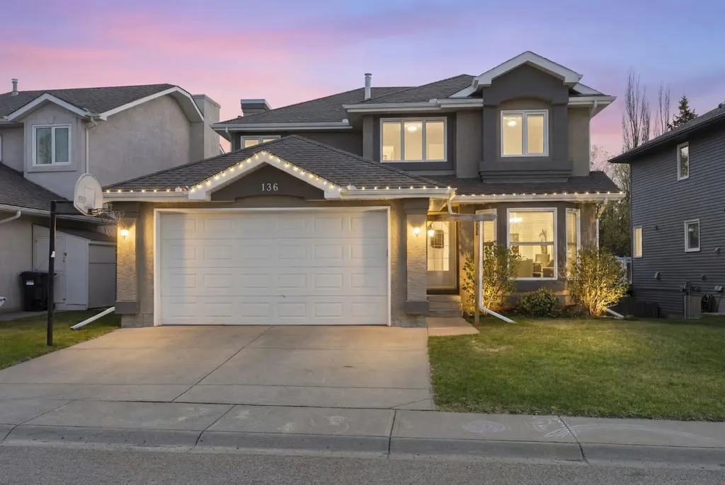 136 Schubert Hill NW Calgary AB T3L 1X2