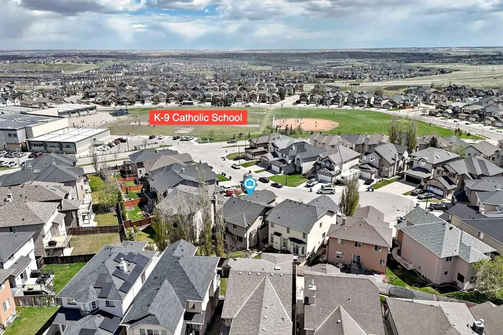 22 Sherwood Cove NW Calgary AB T3R 1R1