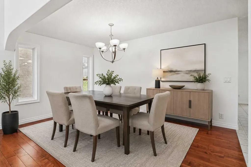 22 Sherwood Cove NW Calgary AB T3R 1R1