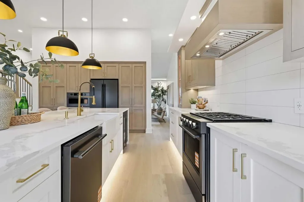 60 Lake Lucerne Close SE Calgary AB T2J 3H8
