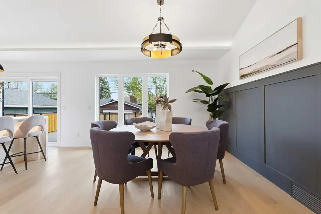 60 Lake Lucerne Close SE Calgary AB T2J 3H8