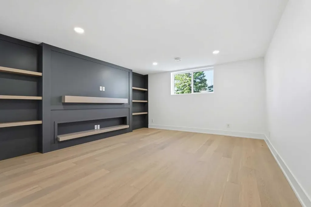 60 Lake Lucerne Close SE Calgary AB T2J 3H8