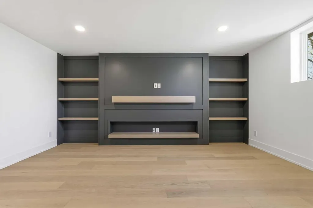 60 Lake Lucerne Close SE Calgary AB T2J 3H8