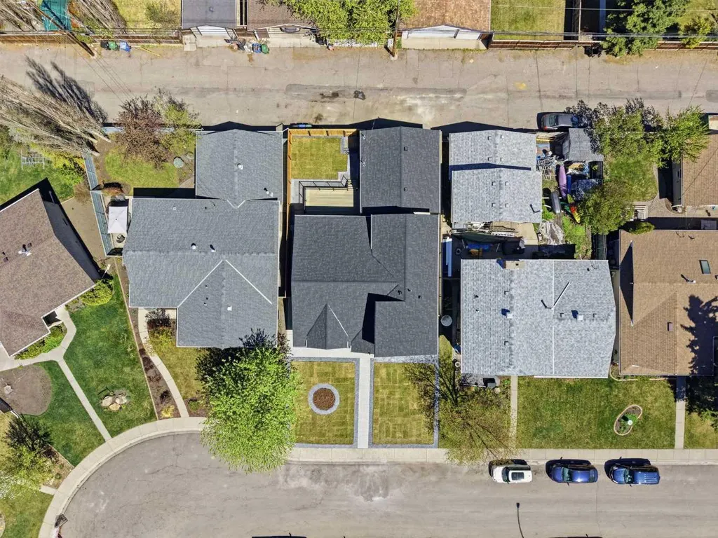 60 Lake Lucerne Close SE Calgary AB T2J 3H8