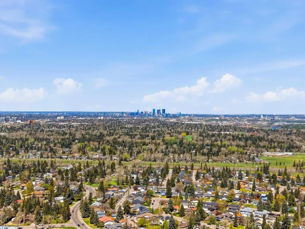 60 Lake Lucerne Close SE Calgary AB T2J 3H8
