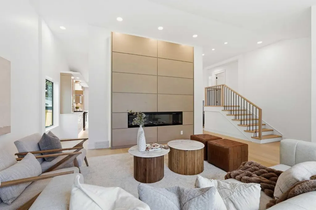 60 Lake Lucerne Close SE Calgary AB T2J 3H8