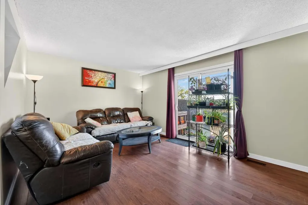 700 Allen Street SE Airdrie AB T4B 1E8