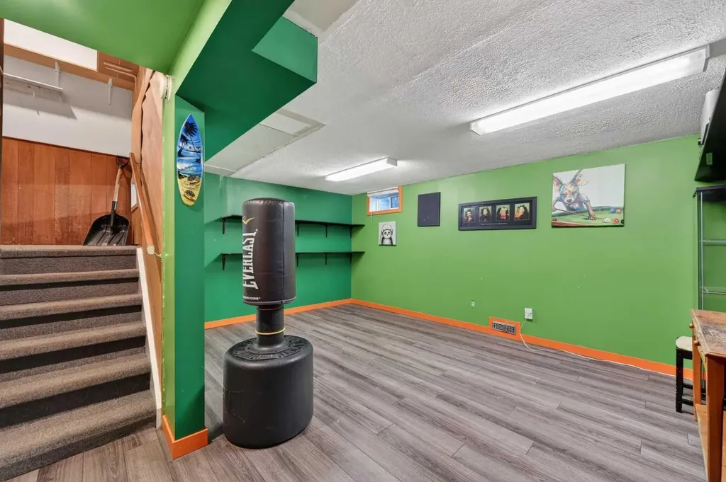 700 Allen Street SE Airdrie AB T4B 1E8