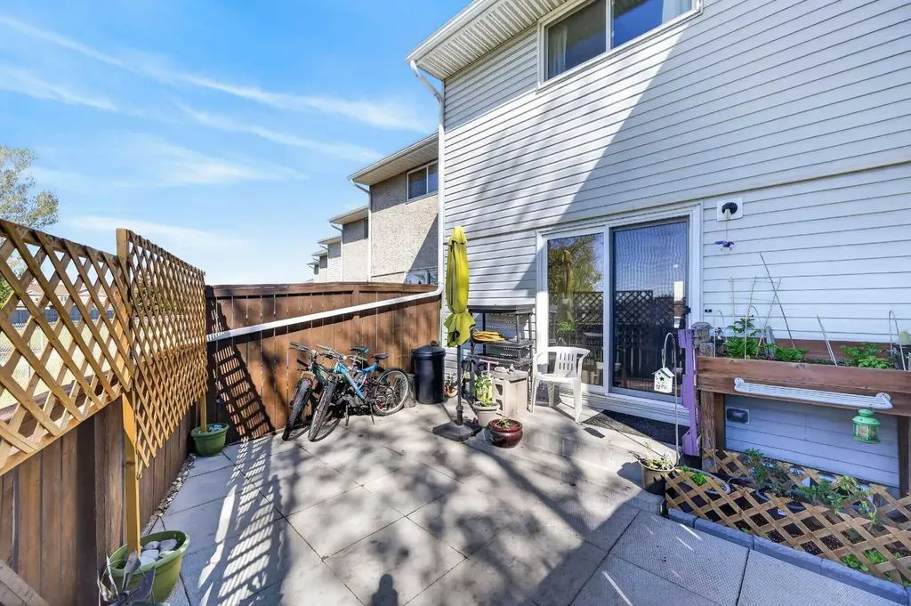 700 Allen Street SE Airdrie AB T4B 1E8