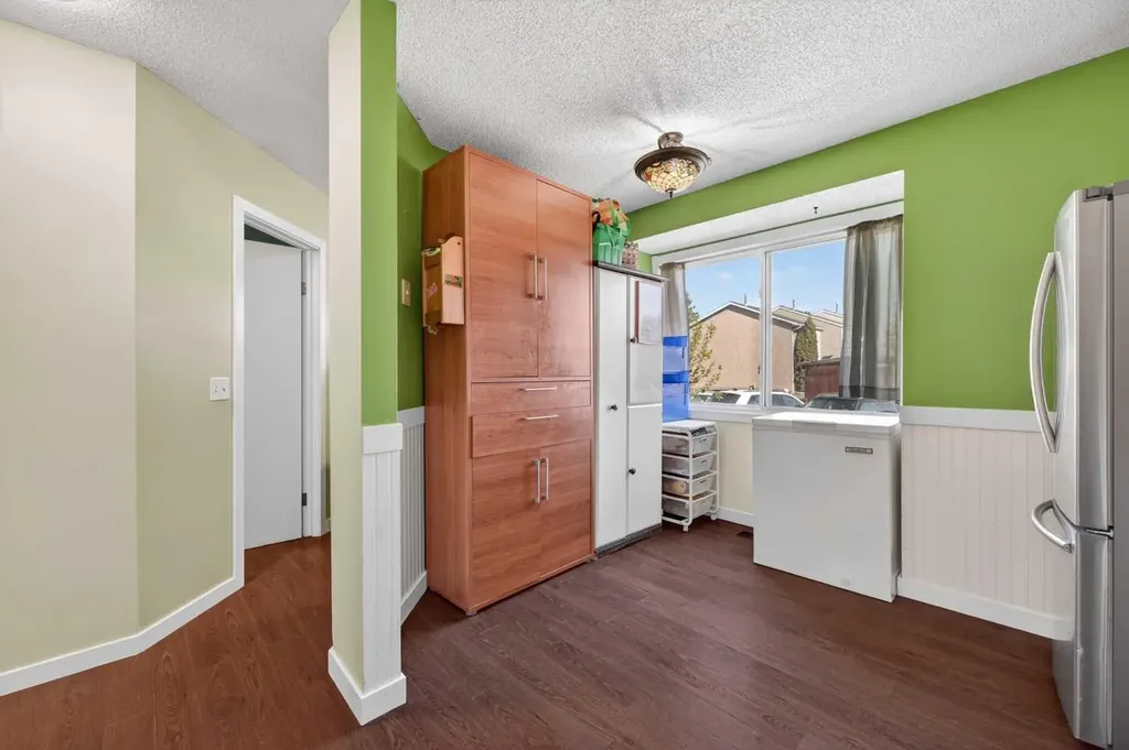 700 Allen Street SE Airdrie AB T4B 1E8