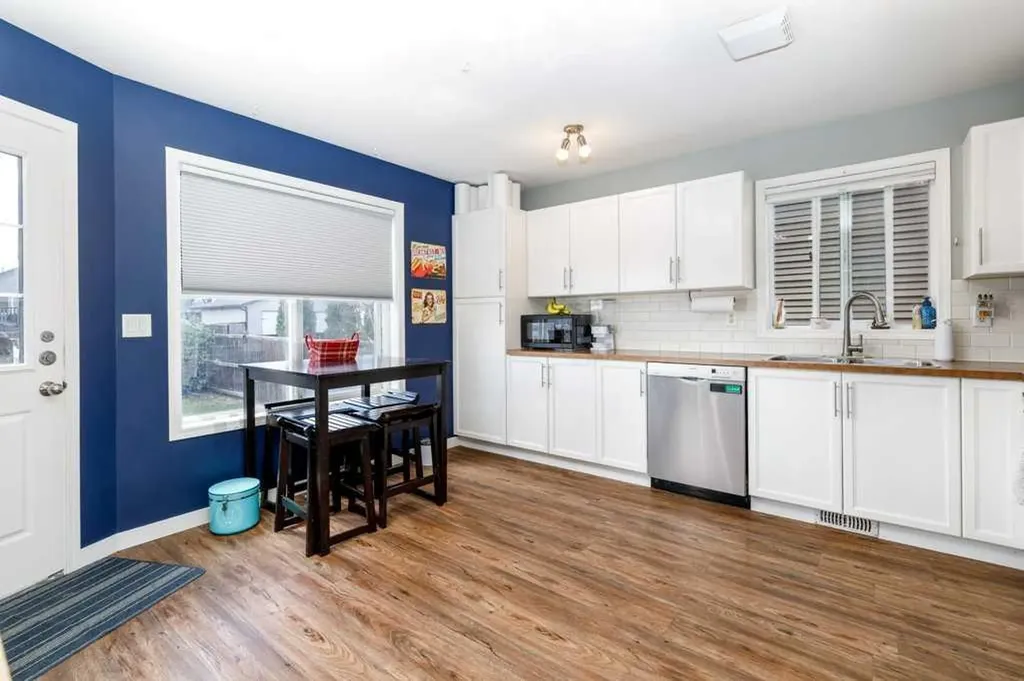 19 Ibbotson Close Red Deer AB T4R 0C6