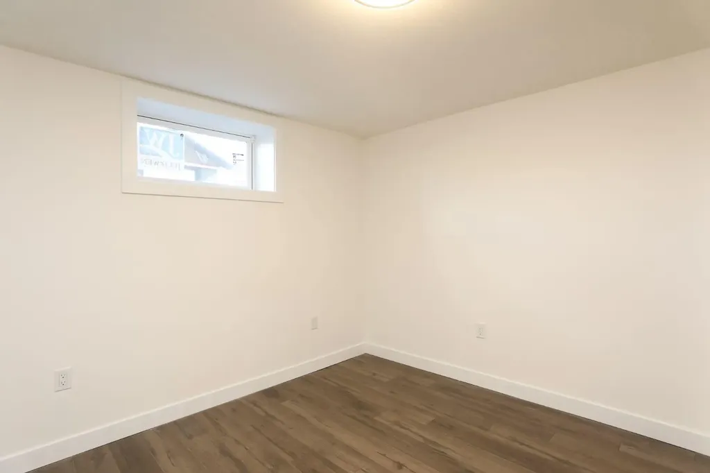 813 11 Avenue S Lethbridge AB T1K 0H9