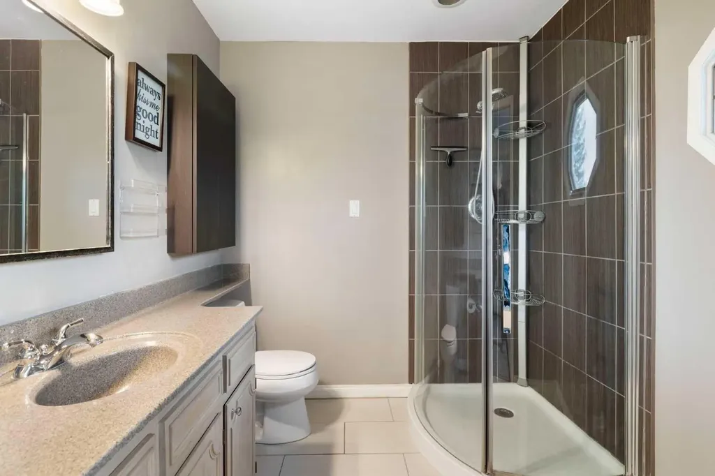 111 Lake Mead Place SE Calgary AB T2J 3Z7