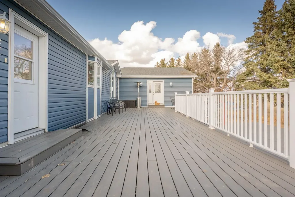12520 Range Road 70 Rural Cypress County AB T1B 0K7