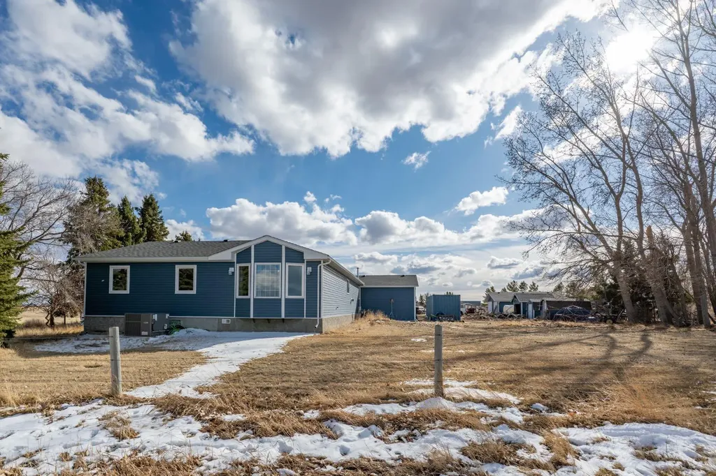 12520 Range Road 70 Rural Cypress County AB T1B 0K7