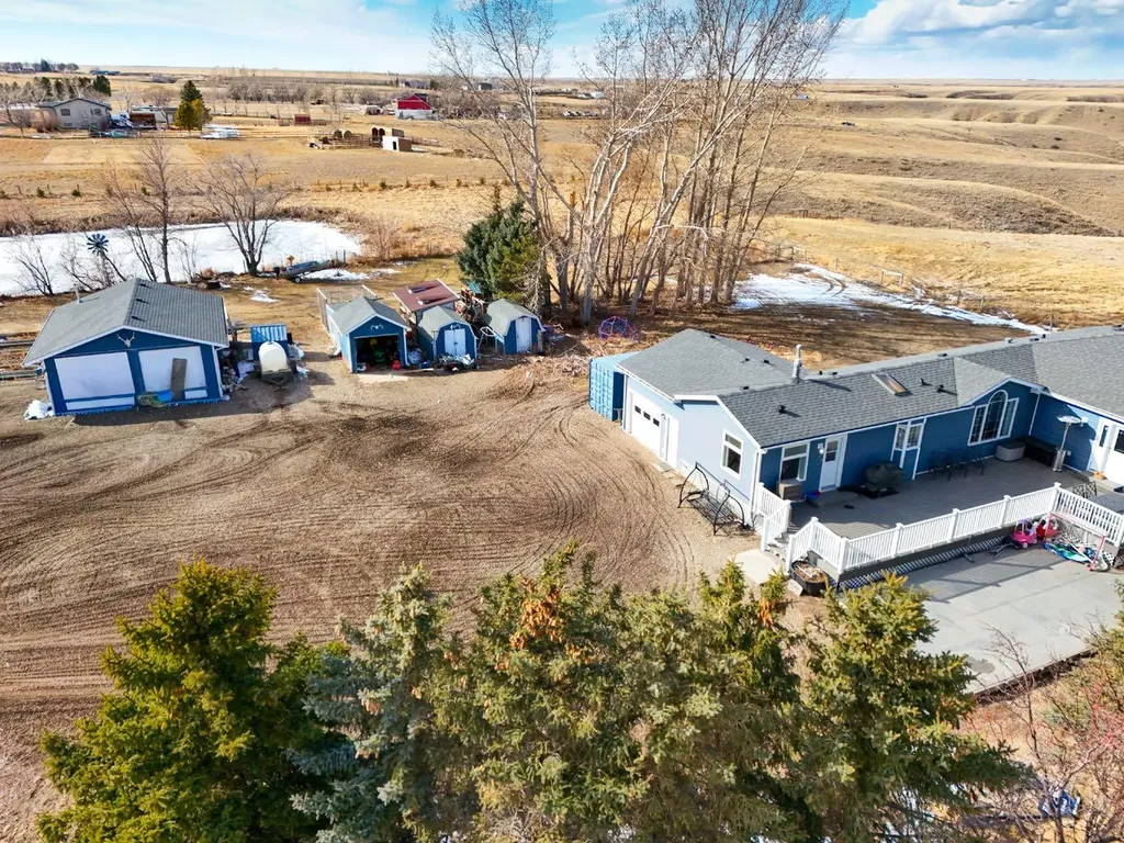 12520 Range Road 70 Rural Cypress County AB T1B 0K7