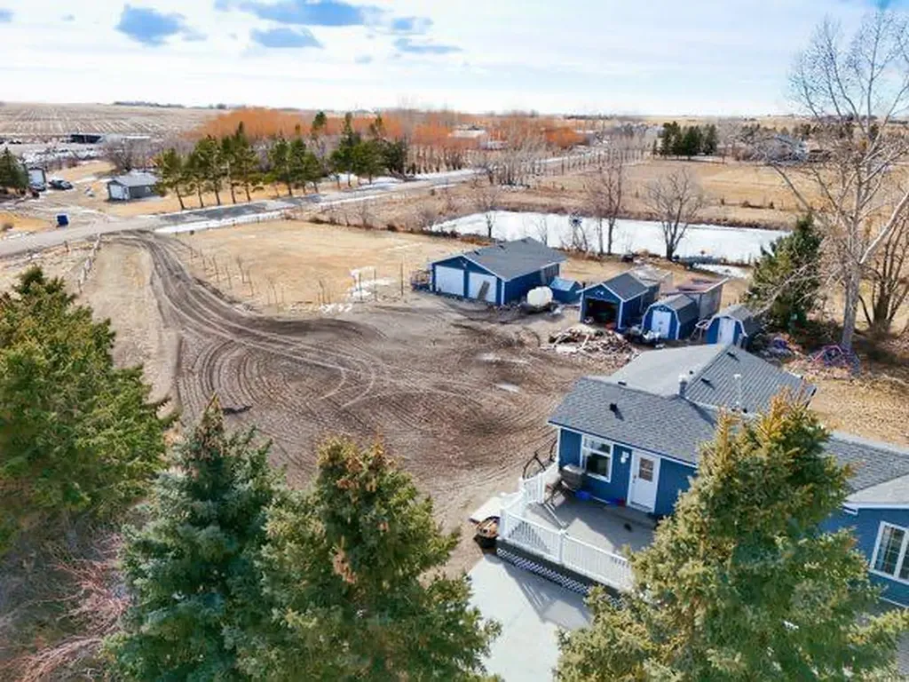 12520 Range Road 70 Rural Cypress County AB T1B 0K7